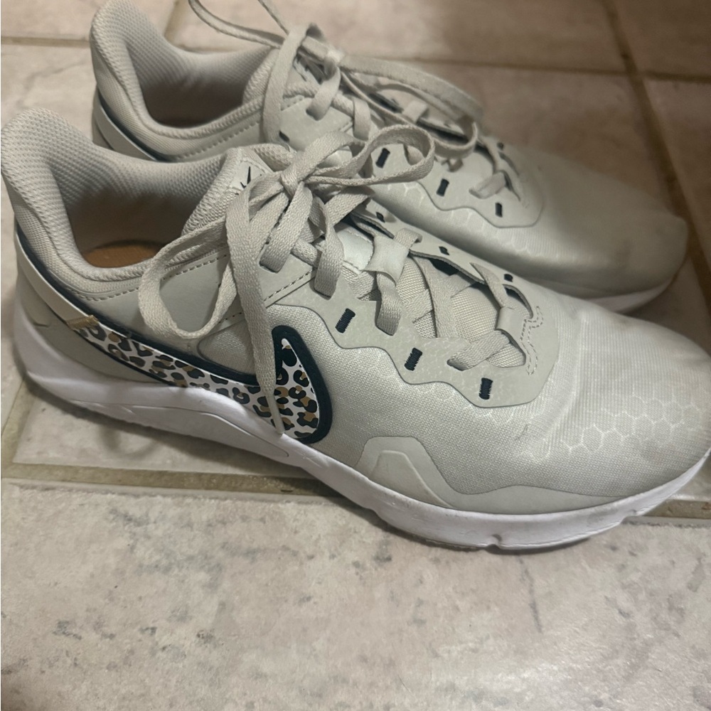 Nike Women's Sneakers in Cream and Black‎